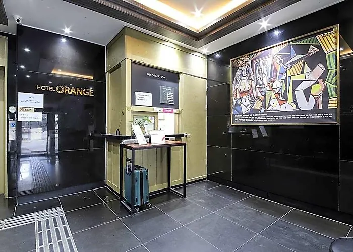Orange 酒店