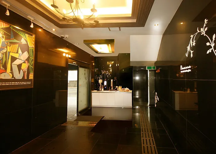 Orange 酒店 2*